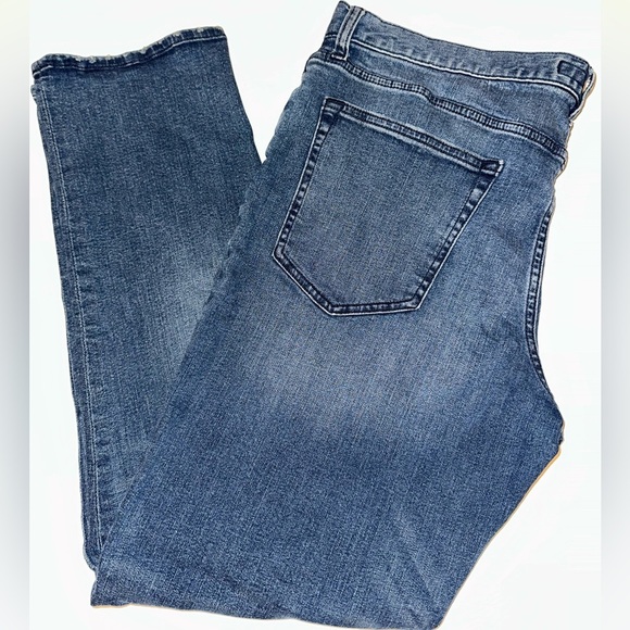 Express Men’s Classic Slim Jeans 36x32 – Like New – Dark Wash Denim – Modern Fit - Picture 2 of 5